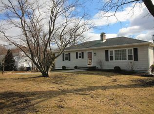 18 Degarmo Rd, Poughkeepsie, NY 12603