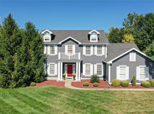 1125 Wilderness Bluff Ct, Chesterfield, MO 63005