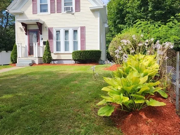 176 Howard St, Brockton, MA 02302