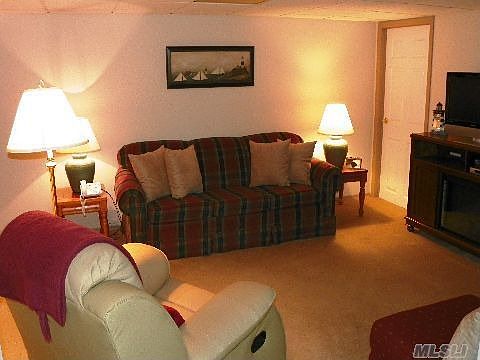 4th image of 192 Country Village Ln