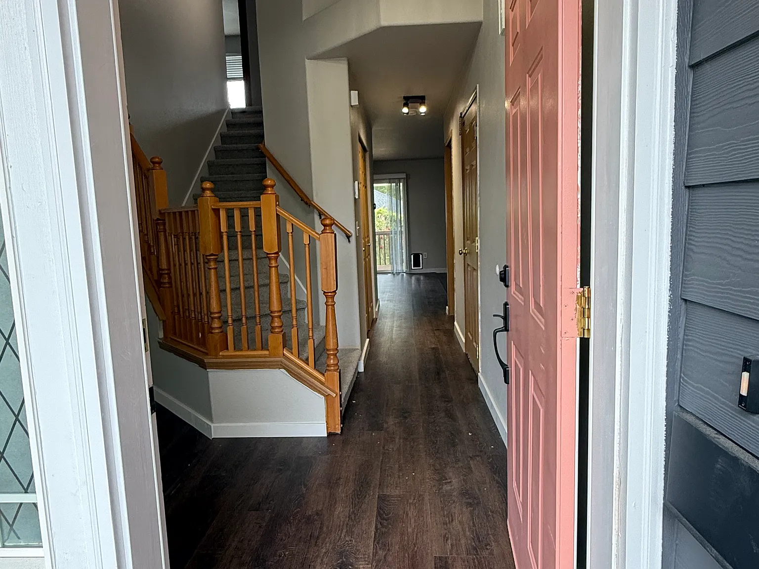 4 bed, 2249 sqft, $3,200 — Photo 3