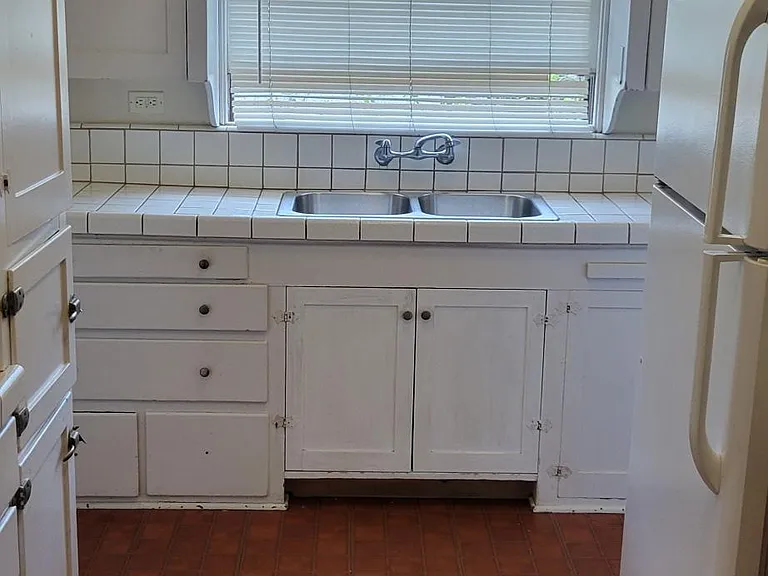 220 Fig Ave — Photo 5