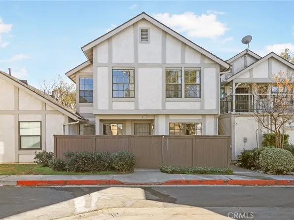 9068 Candlestick Ln #6, Cypress, CA 90630