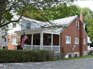 530 W Pitt St, Bedford, PA 15522