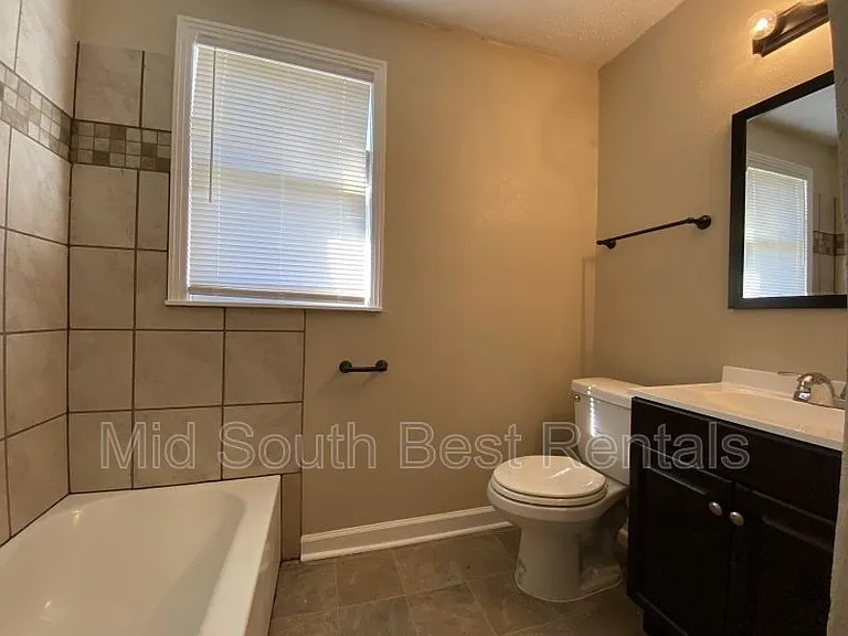 3055 Seminole Rd — Photo 4