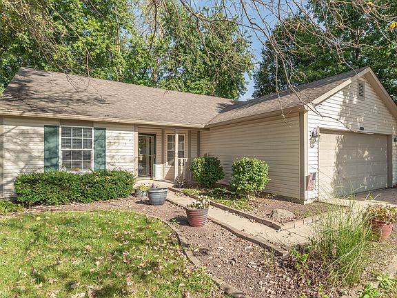2nd image of 108 Meadowview Dr