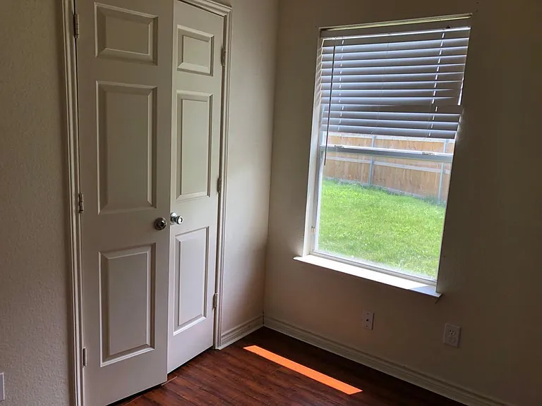 748 Mexicali Way — Photo 18