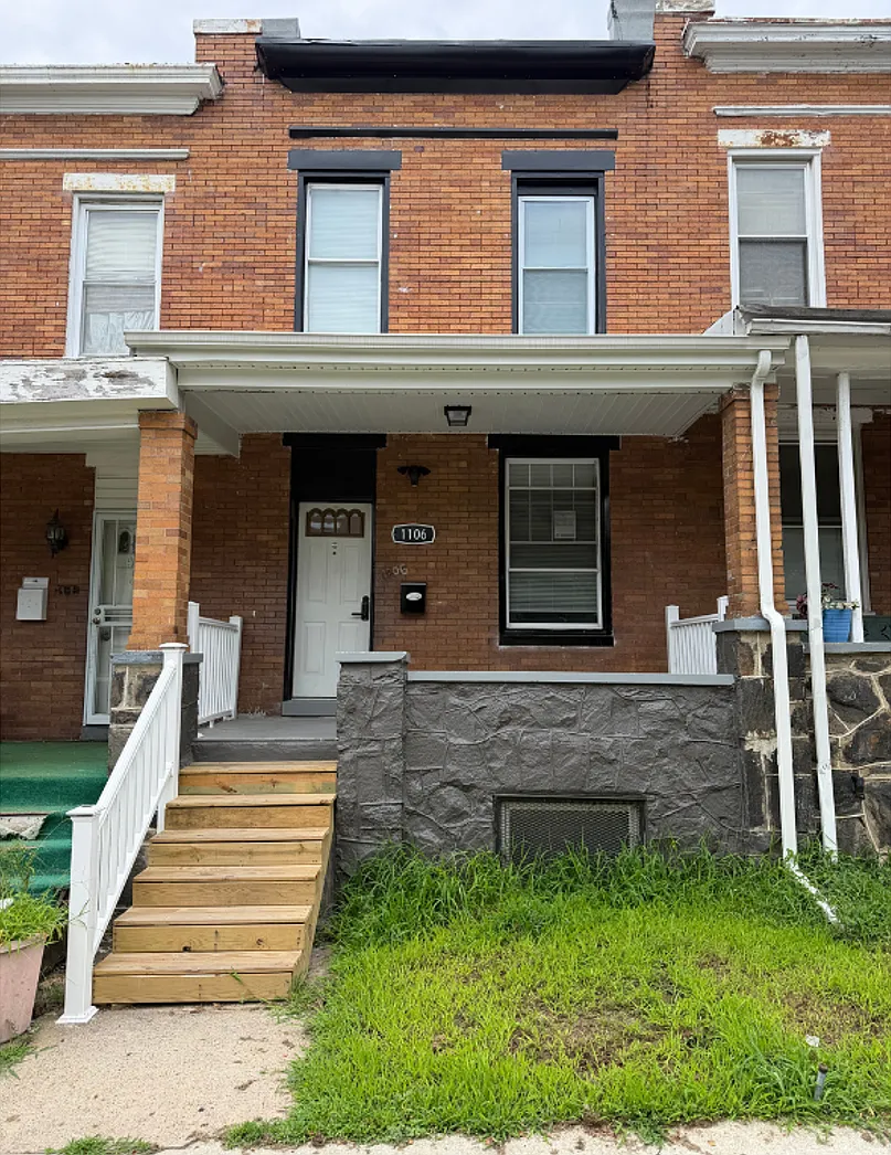 1106 N Lakewood — Photo 1