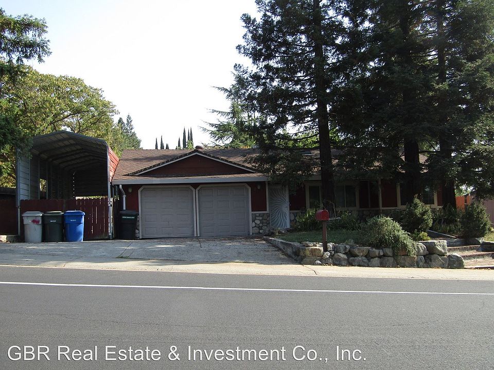 1st image of 233 Flower Dr