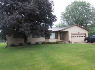 232 N Creyts Rd, Lansing, MI 48917