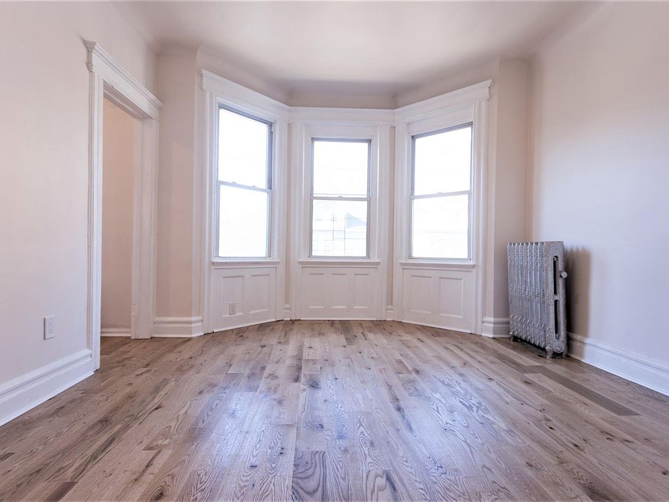 1st image of 390 Sanford Ave #1A