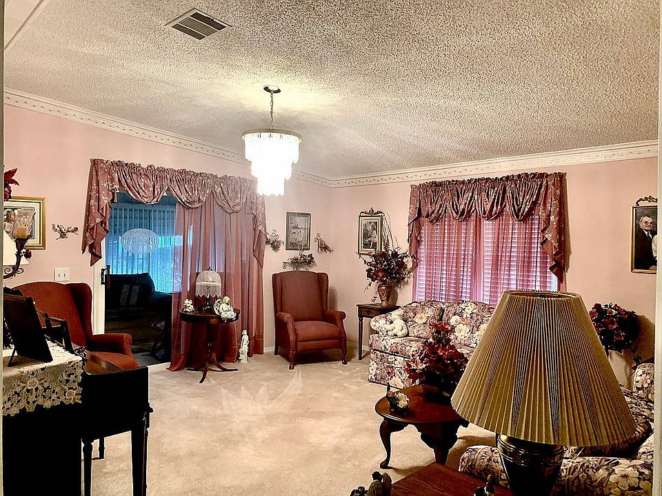 1st image of 30 Falls Way Dr