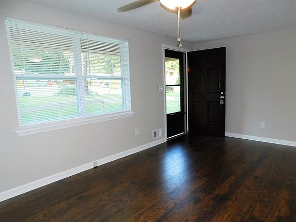 4th image of 5885 N Bear Dr