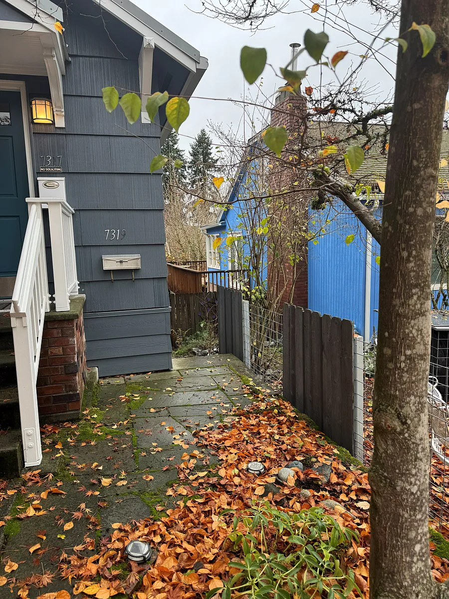 Private entrance - 7319 17th Ave NE