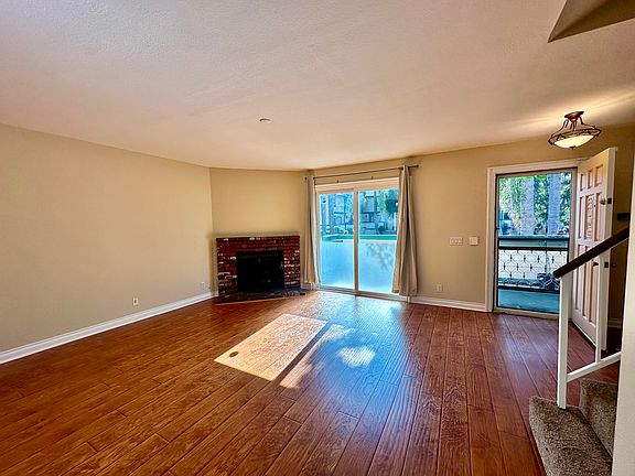 5th image of 1614 S Mayflower Ave APT A