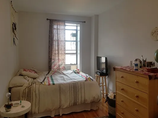 Rented by Corcoran | media 4