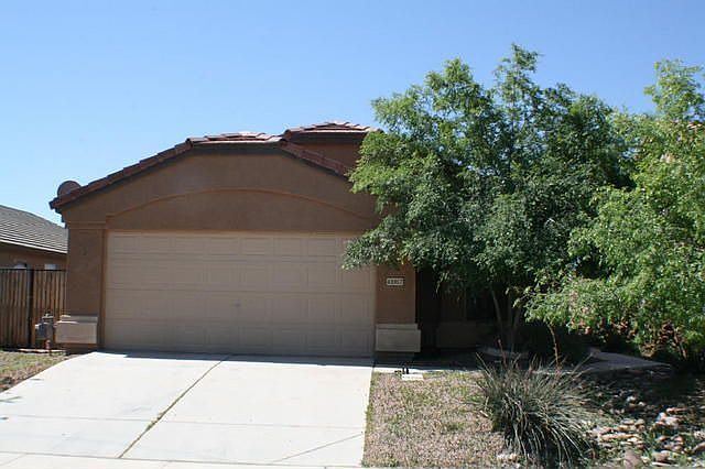 1st image of 43957 W Wade Dr
