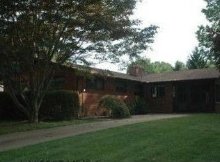 3505 Old Post Rd, Fairfax, VA 22030