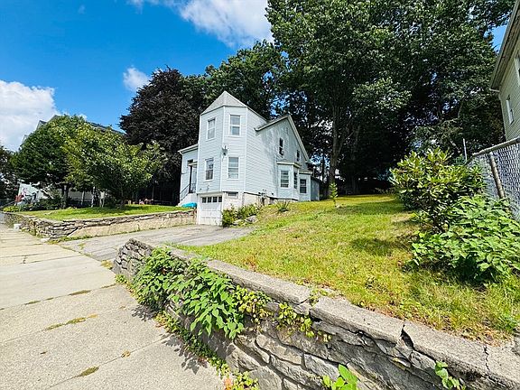 3rd image of 35 Freeland St