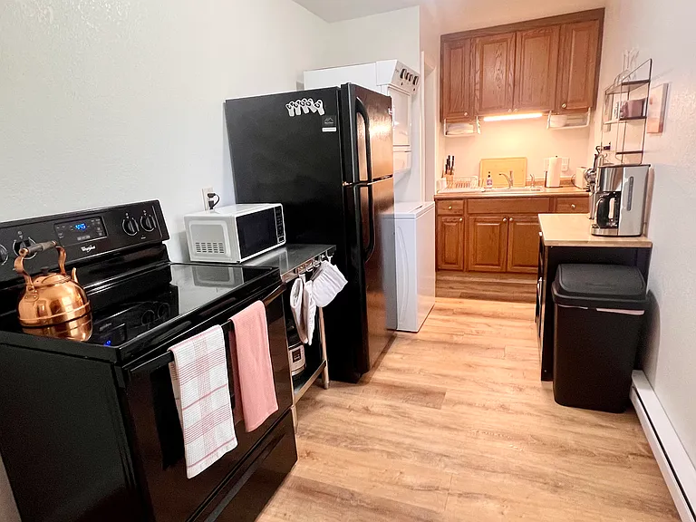 810 S Baltimore St — Photo 2