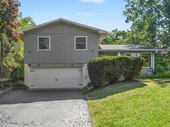 2498 Tower Rd, Mc Farland, WI 53558
