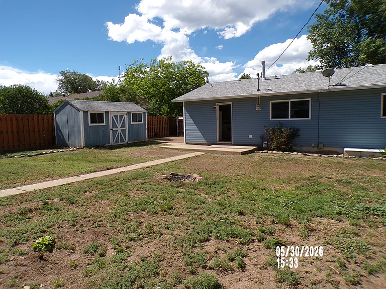 1137 Florence Ave — Photo 16