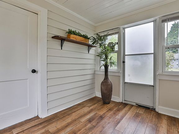 3rd image of 20 Willey Street