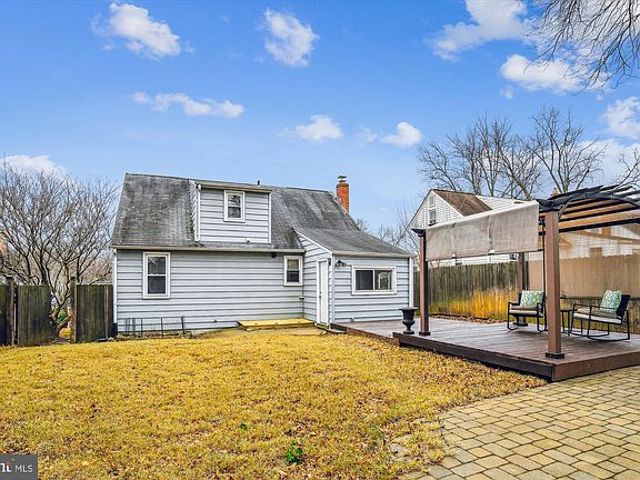 3rd image of 14 Birch Ave