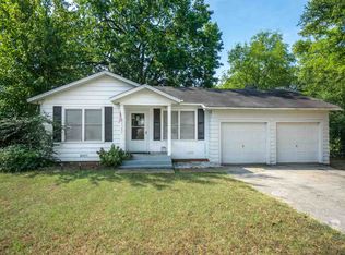 2902 Carroll Ave, Kilgore, TX 75662