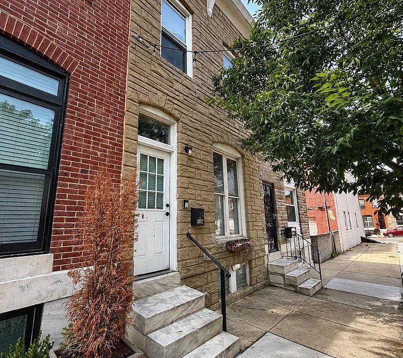 1st image of 102 S Clinton St