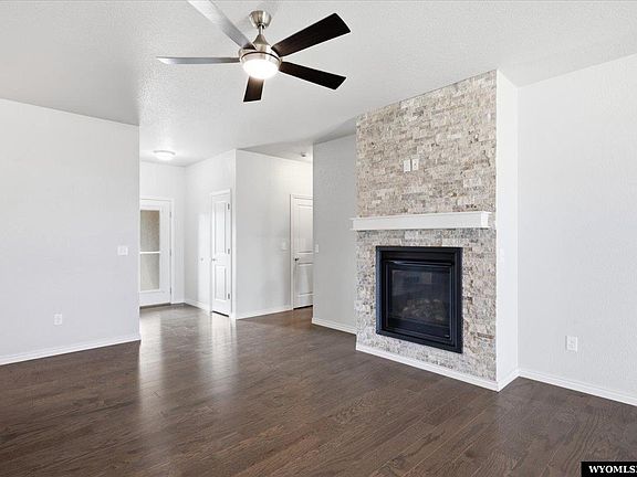 5th image of 2912 Croydon Dr