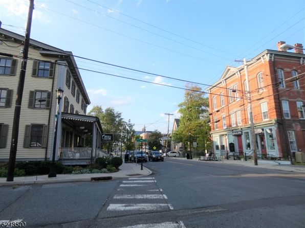 2 Mine St, Flemington Boro, NJ 08822