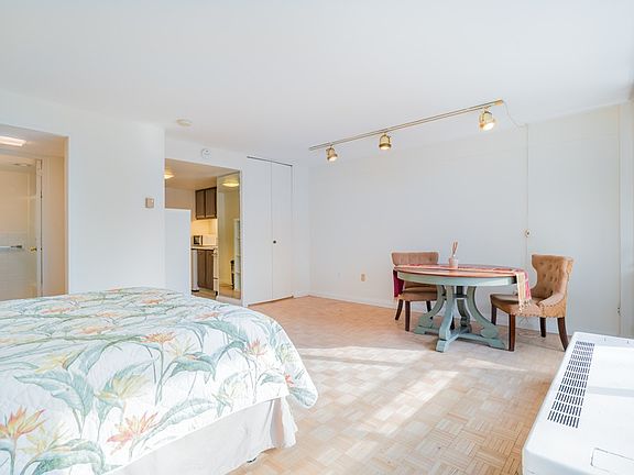 4th image of 45 Longwood Ave APT 309