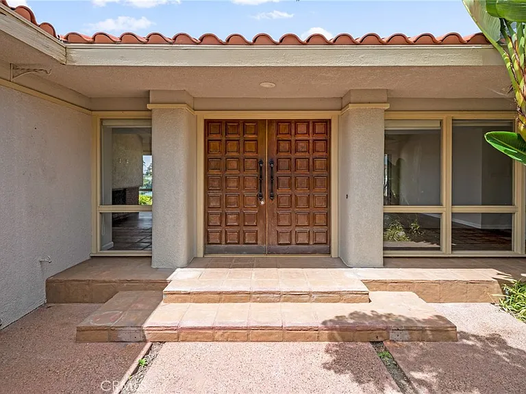 7117 Avenida Altisima — Photo 4
