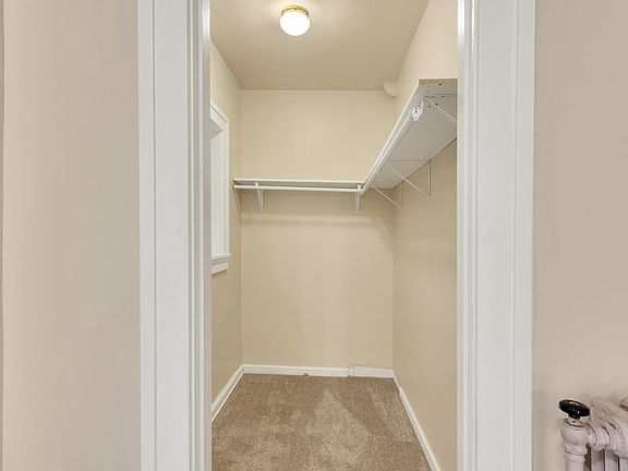 2nd image of 1520 Melrose Ave APT 302
