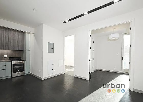 2nd image of 227 Winthrop St #3F