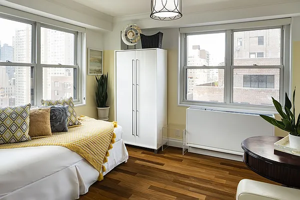 Sold by Stribling | media 17