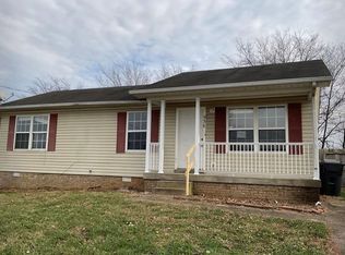 936 Van Buren Ave, Oak Grove, KY 42262