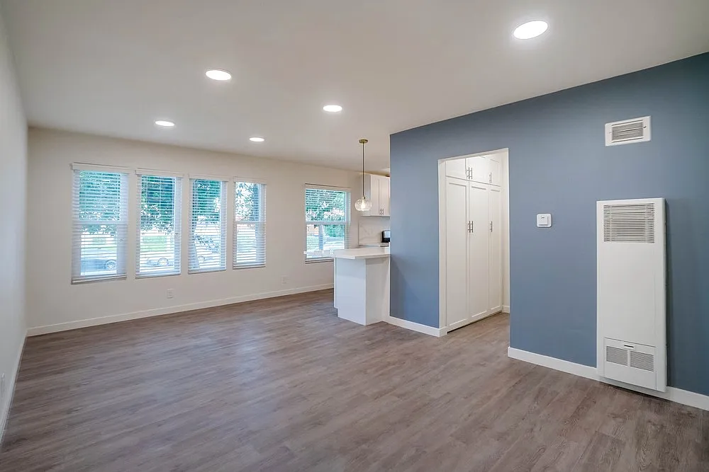 115 N Eastwood Ave — Photo 4