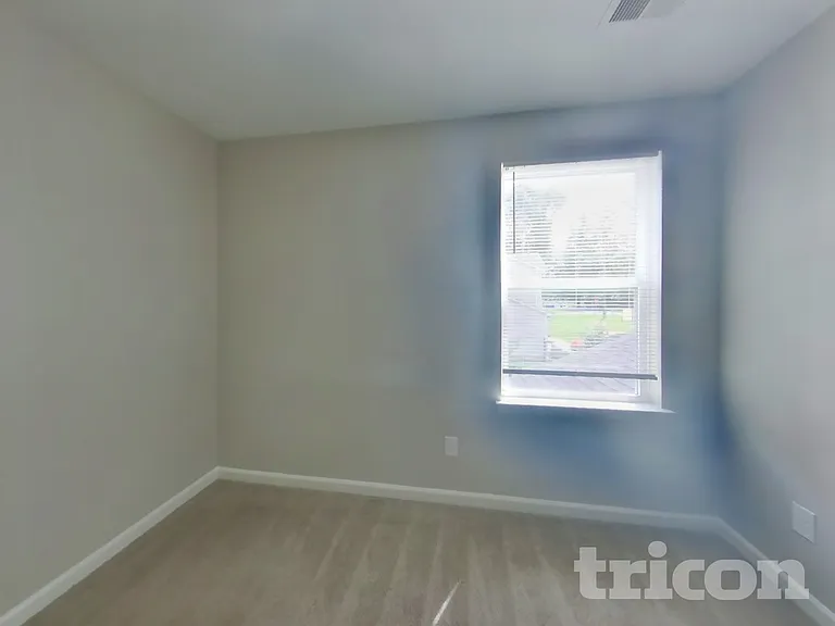 206 Churchill Dr — Photo 11
