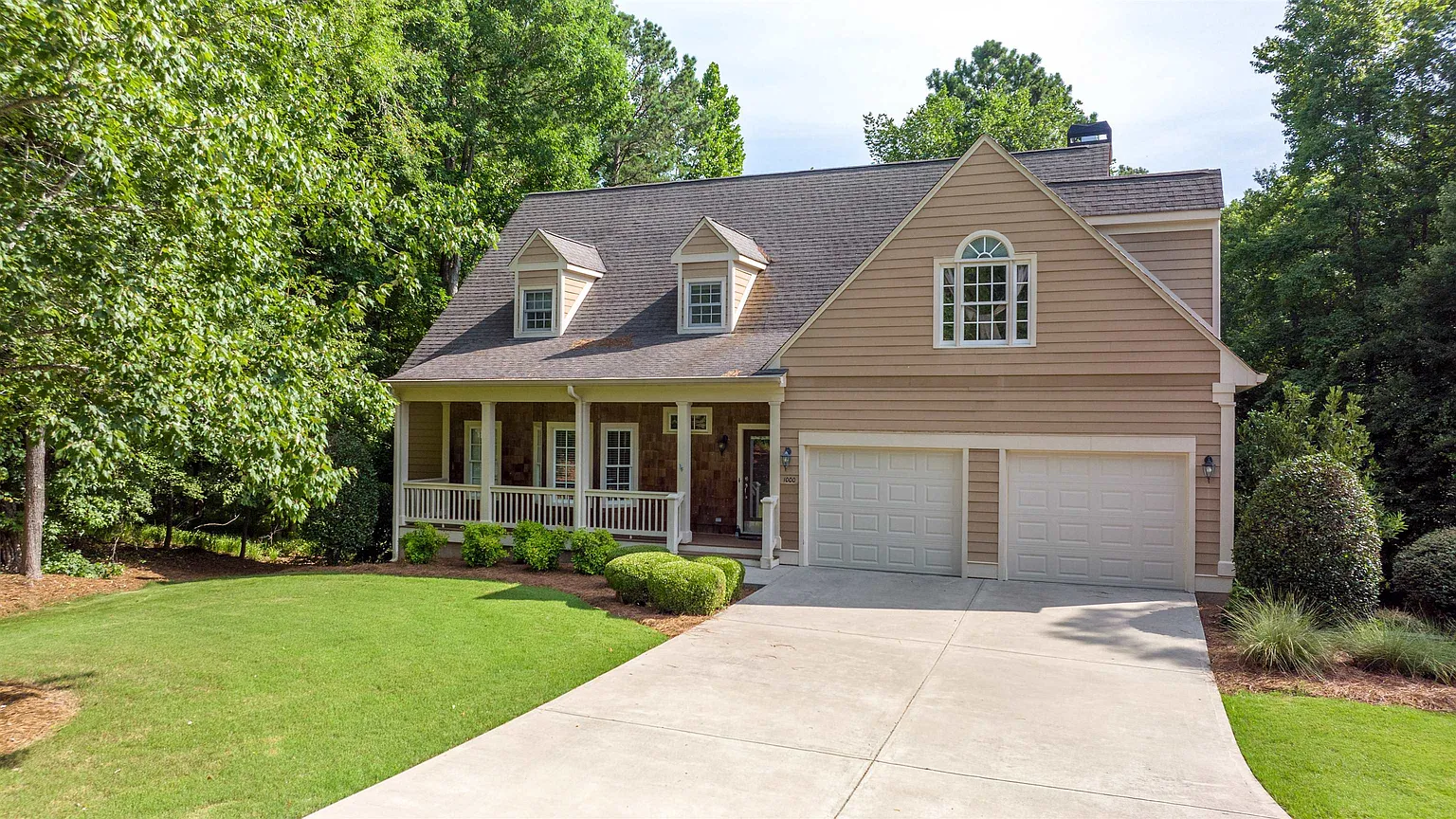 1000 Lakeside Ct photo 1
