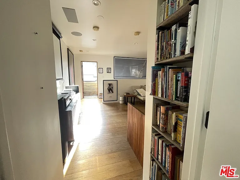 1001 Main St — Photo 34