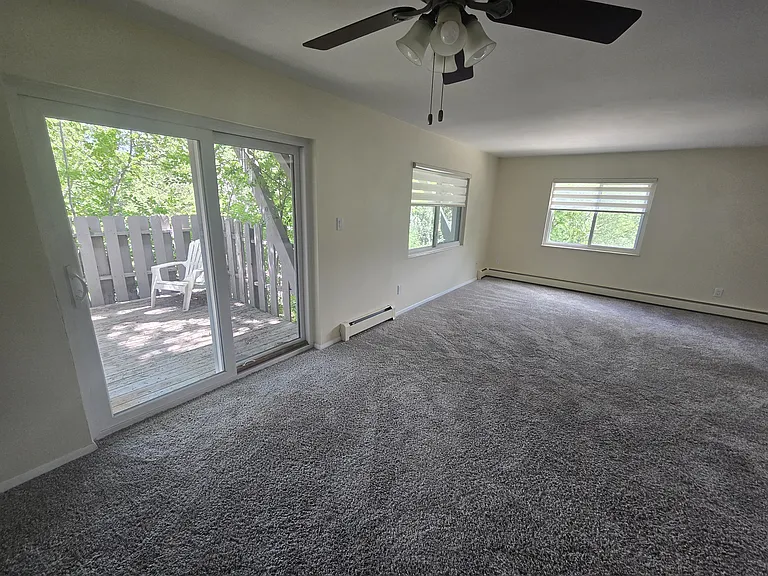 61 Newport Cir #A — Photo 4