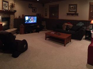 2861 Montclair Pl, Oshkosh, WI 54904