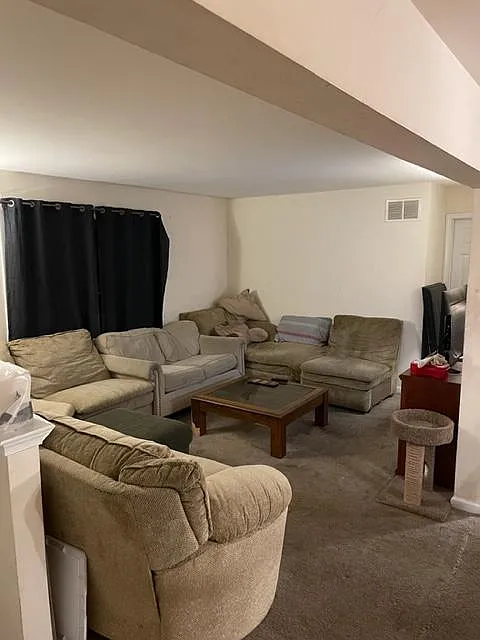 231 Laurel Ave — Photo 2