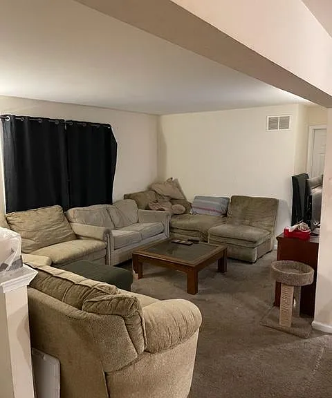 231 Laurel Ave — Photo 2