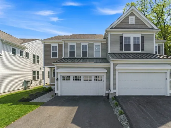 6 Cooley Dr #6, Woburn, MA 01801