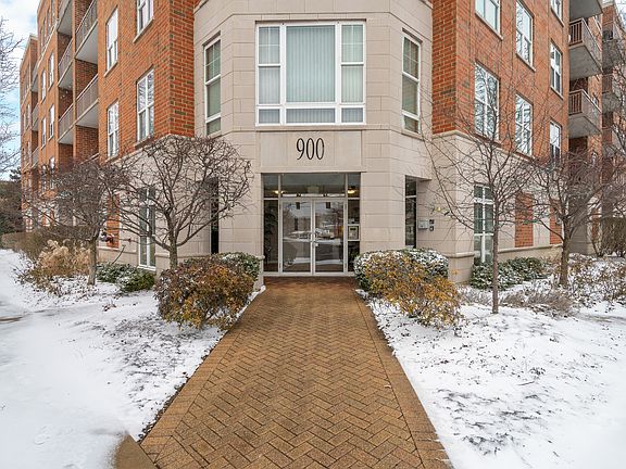 2nd image of 900 Lee St Unit 303