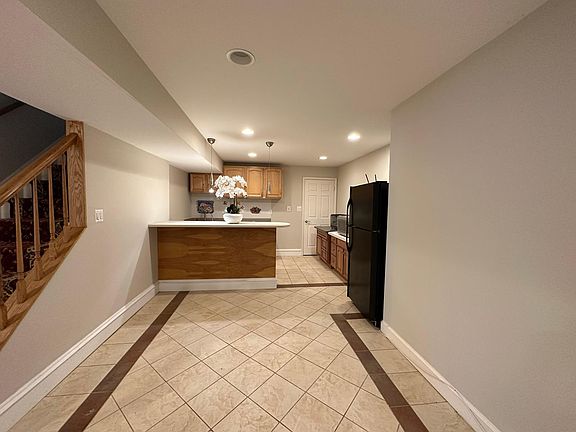 2nd image of 9206 Hambletonian Pl
