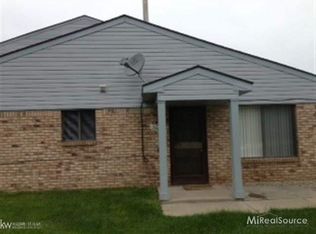 50029 S Horst Ct, Chesterfield, MI 48047